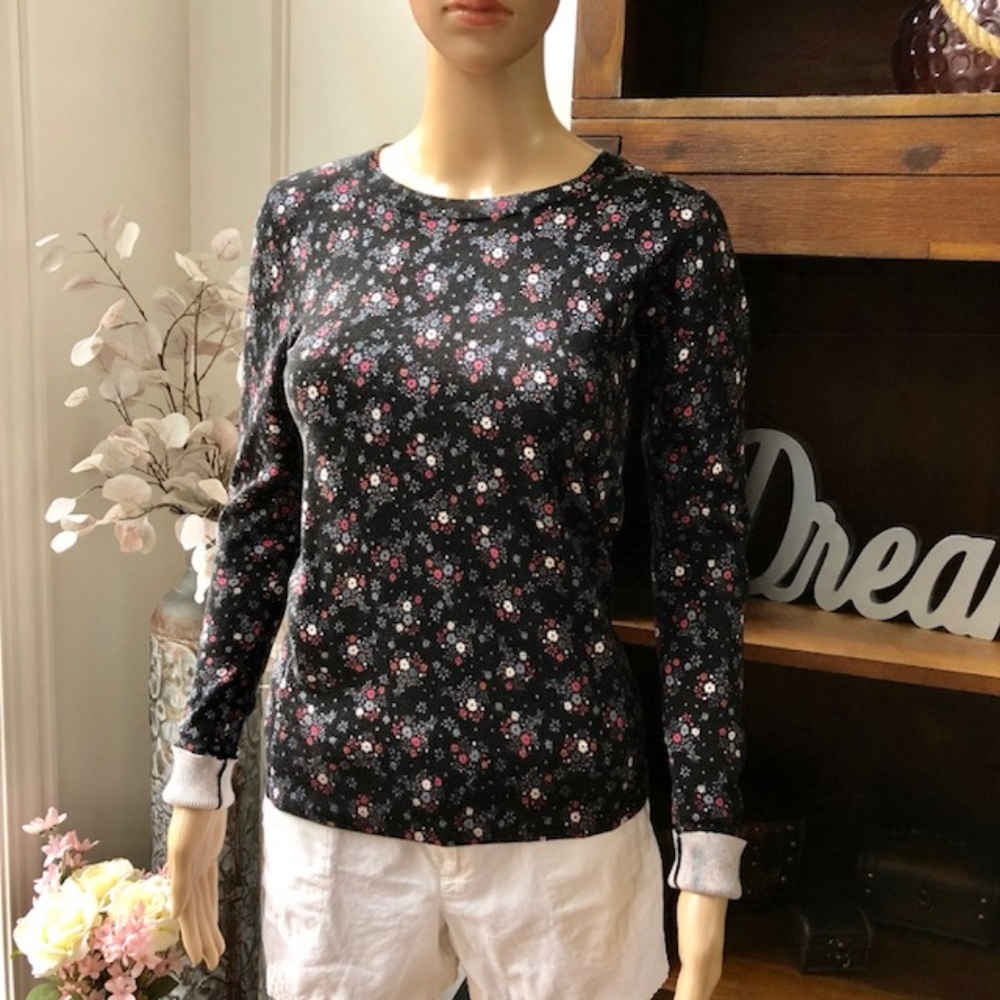 Pretty Floral Top